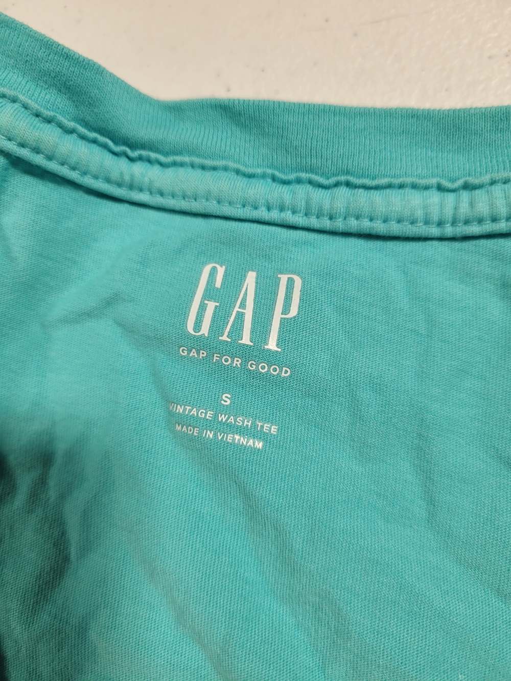 GAP Women's V-Neck Tee - Aqua Blue - Picture 2 of 3